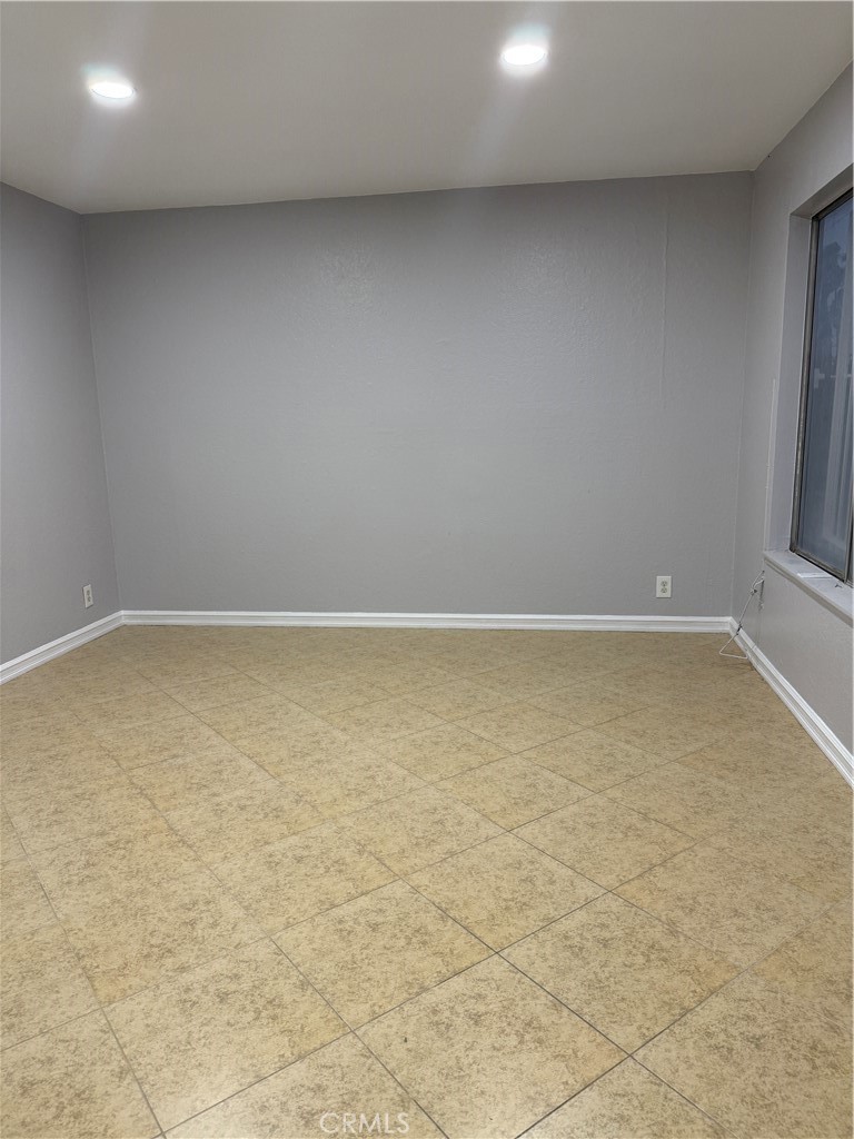 507 N Linden Property Photo 3