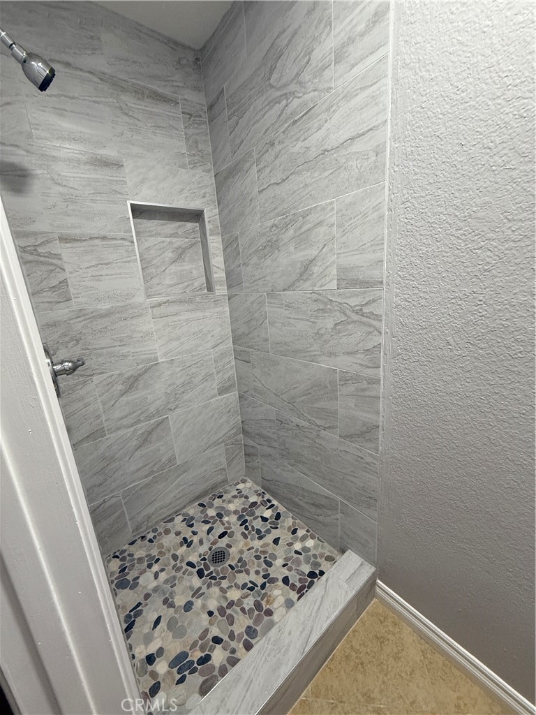507 N Linden Property Photo 4