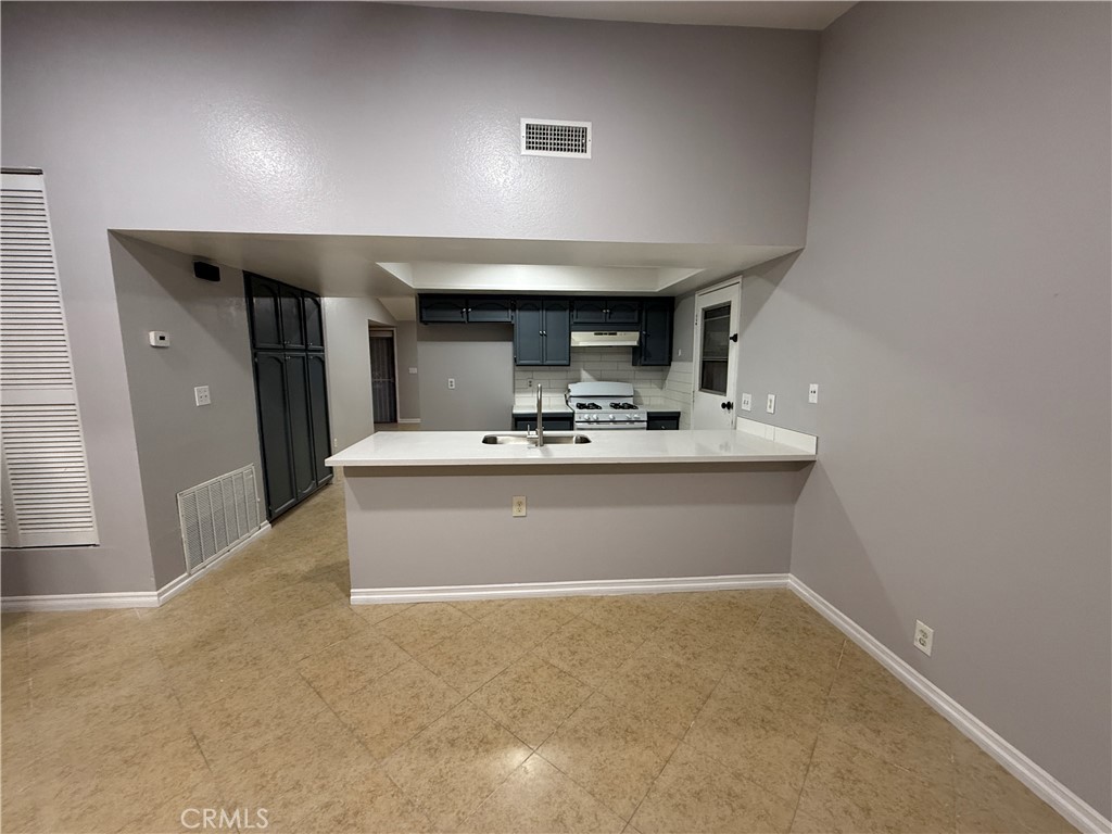 507 N Linden Property Photo 6