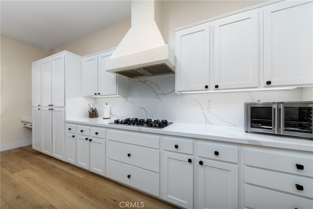 33991 Lake Breeze Drive Property Photo 17