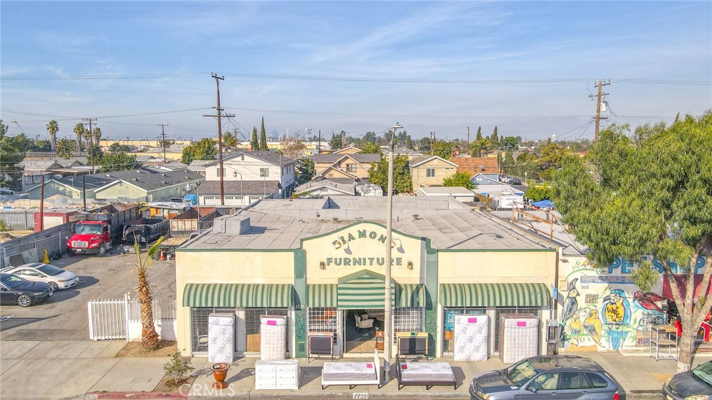 1731 Firestone Boulevard Property Photo 2