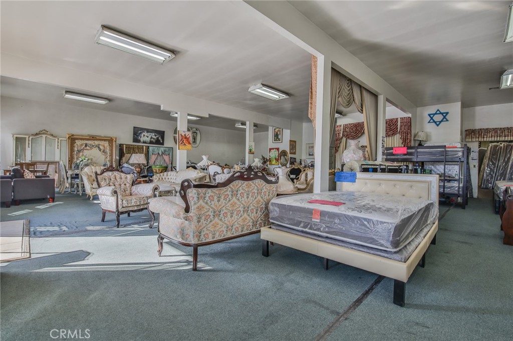 1731 Firestone Boulevard Property Photo 7