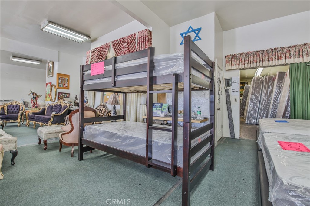 1731 Firestone Boulevard Property Photo 10