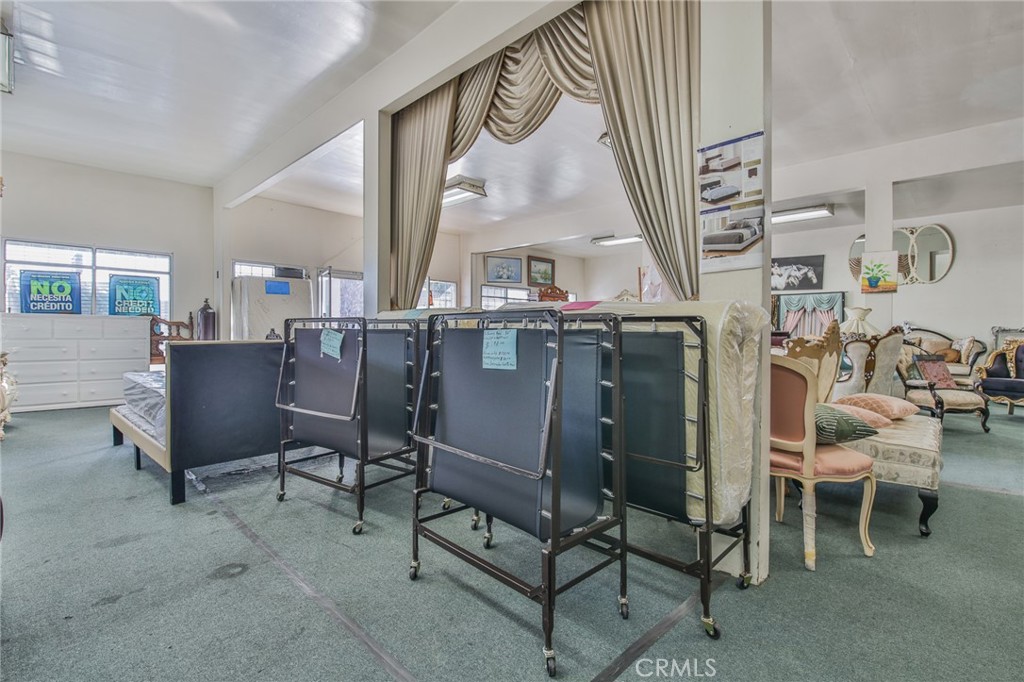 1731 Firestone Boulevard Property Photo 11