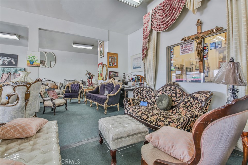 1731 Firestone Boulevard Property Photo 12