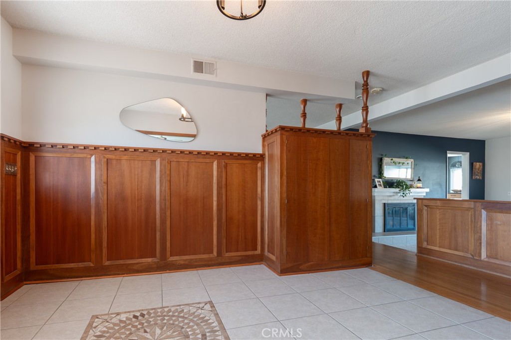 5847 Sycamore Avenue Property Photo 3