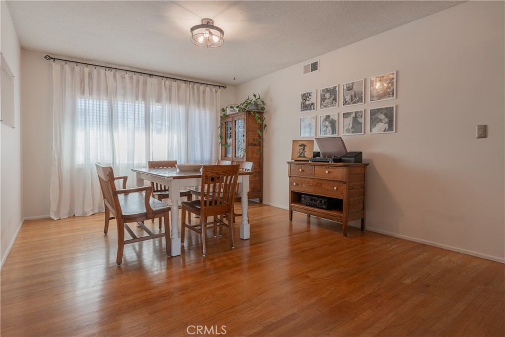 5847 Sycamore Avenue Property Photo 9