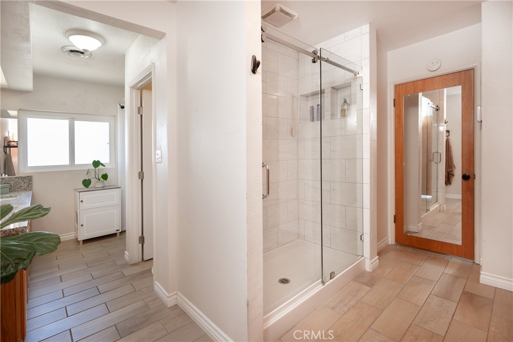5847 Sycamore Avenue Property Photo 29