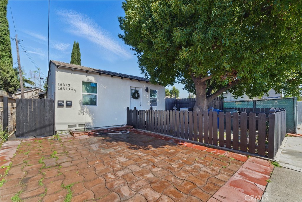16313 Hunsaker Avenue Property Photo 1
