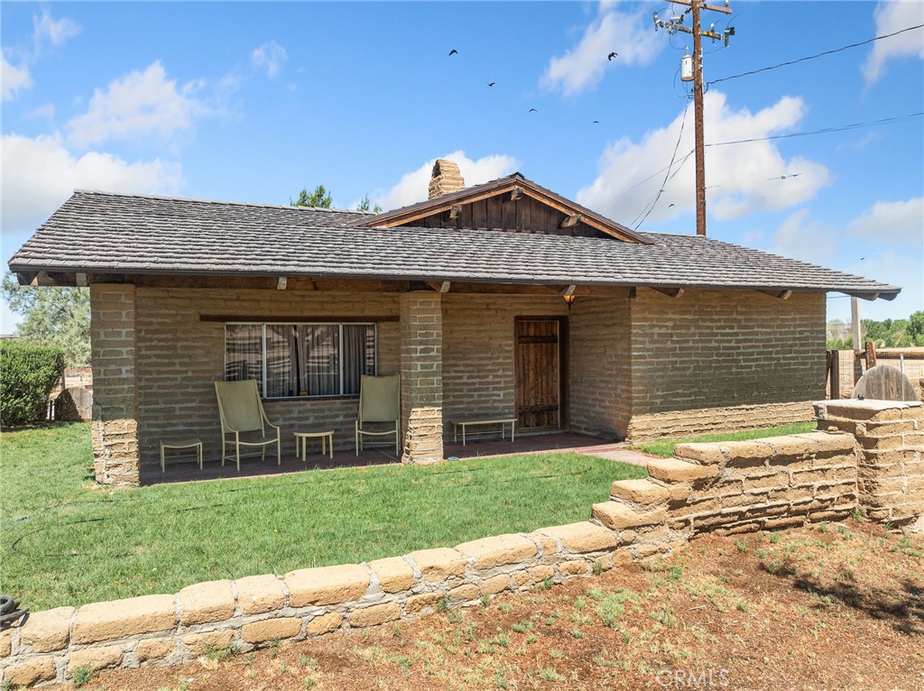 14924 Chamber Lane Property Photo 1