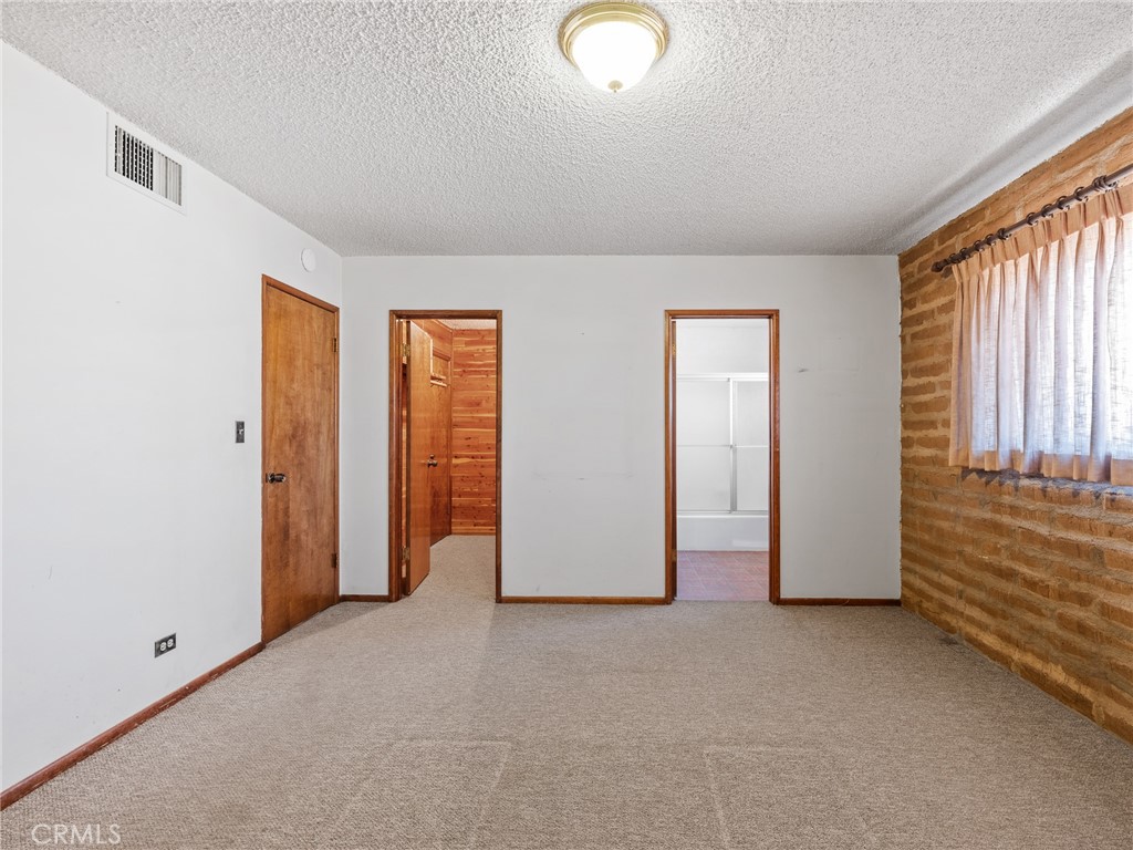 14924 Chamber Lane Property Photo 20