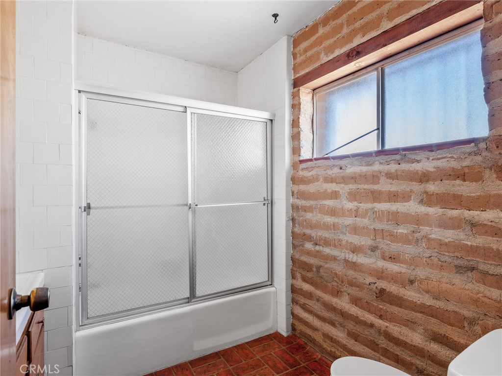 14924 Chamber Lane Property Photo 21