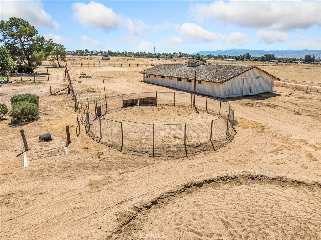 14924 Chamber Lane Property Photo 37