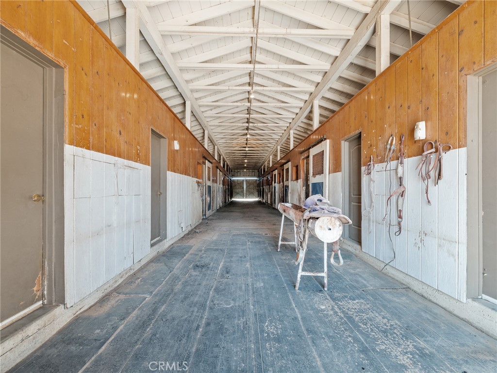 14924 Chamber Lane Property Photo 42