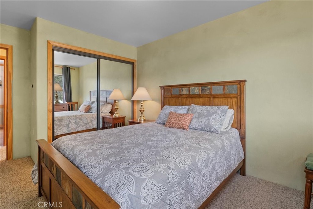 42443 Bear Loop Property Photo 24