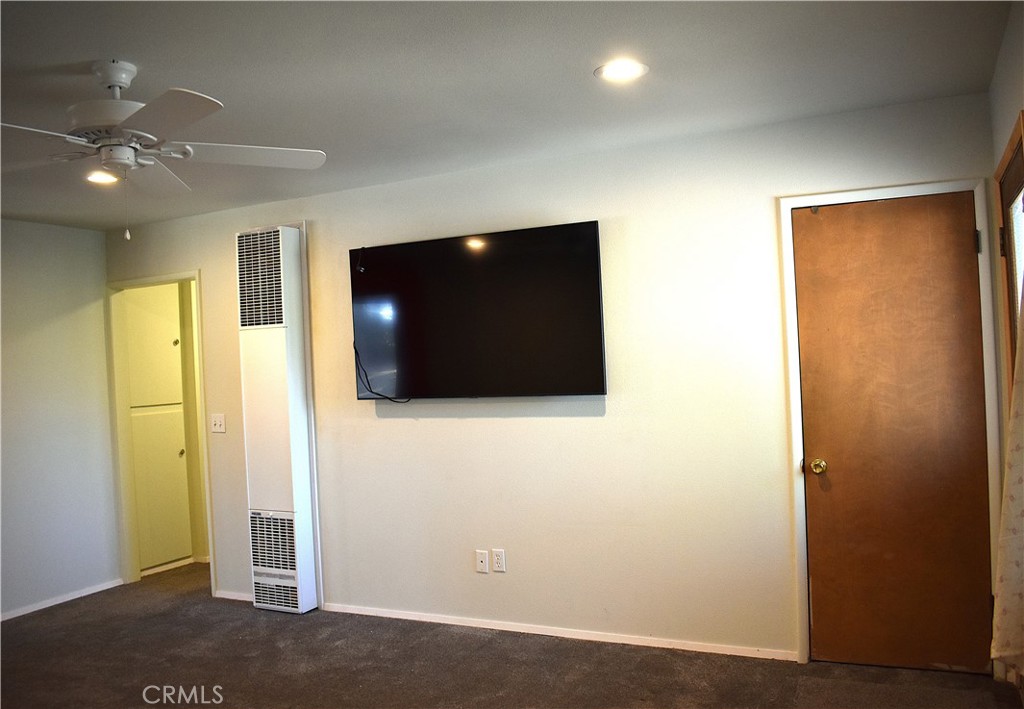 1025 E Big Bear Blvd Property Photo 20