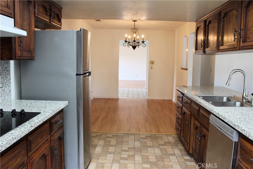 216 Palm Court Property Photo 9