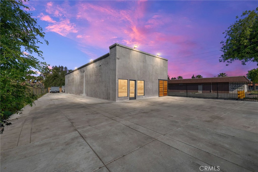 701 Texas Street Property Photo 1