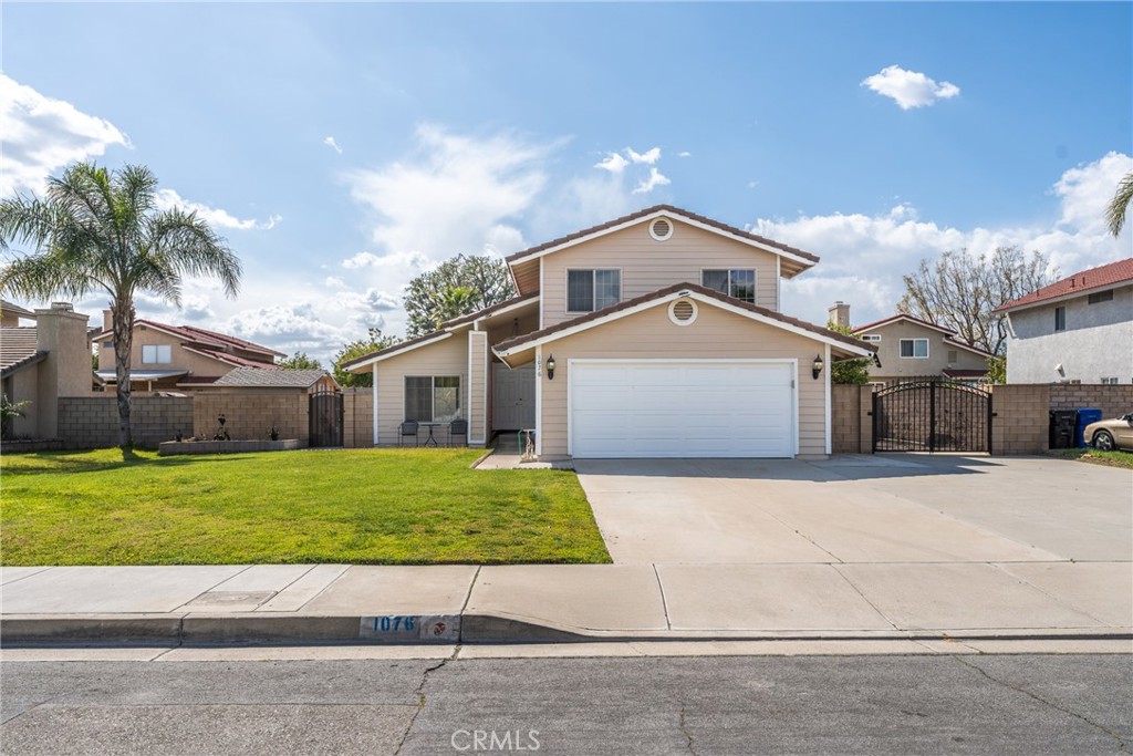 1076 N Ironwood Avenue Property Photo 1