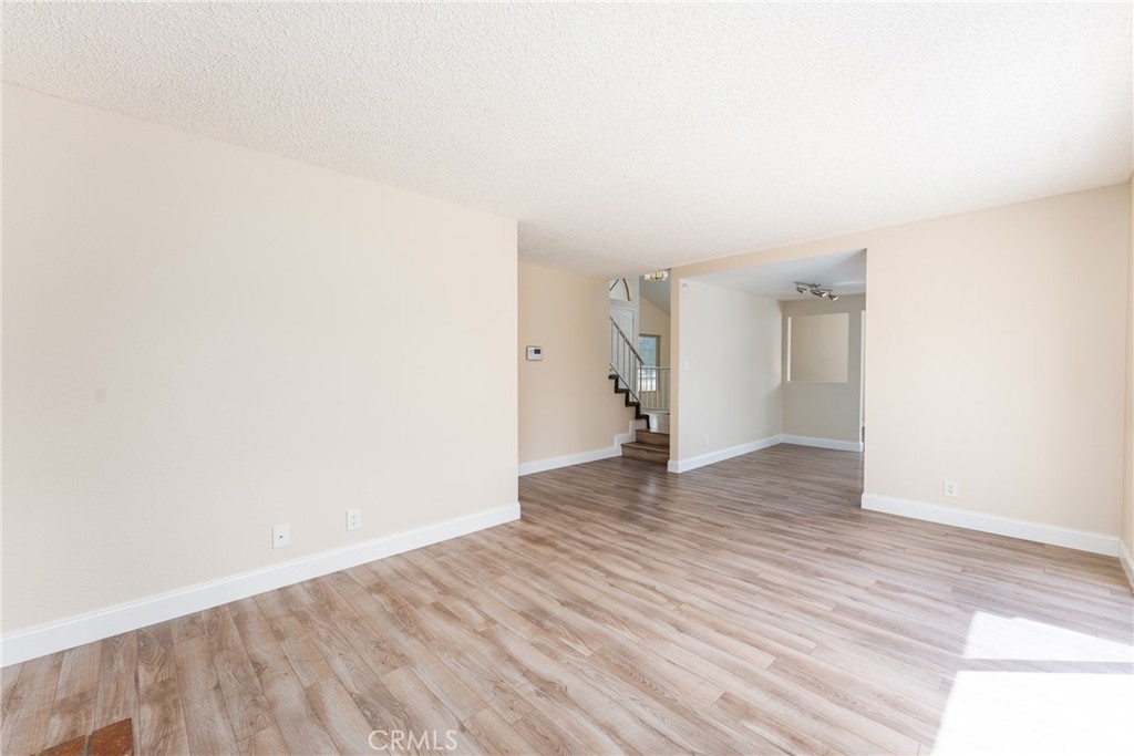1076 N Ironwood Avenue Property Photo 33