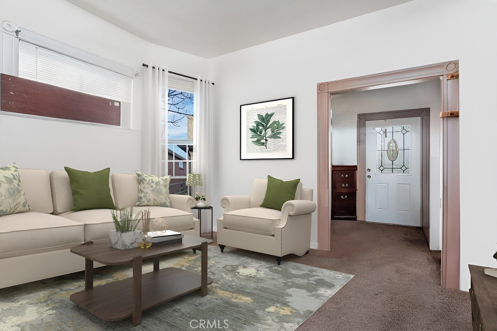 698 W 8th Street Property Photo 6