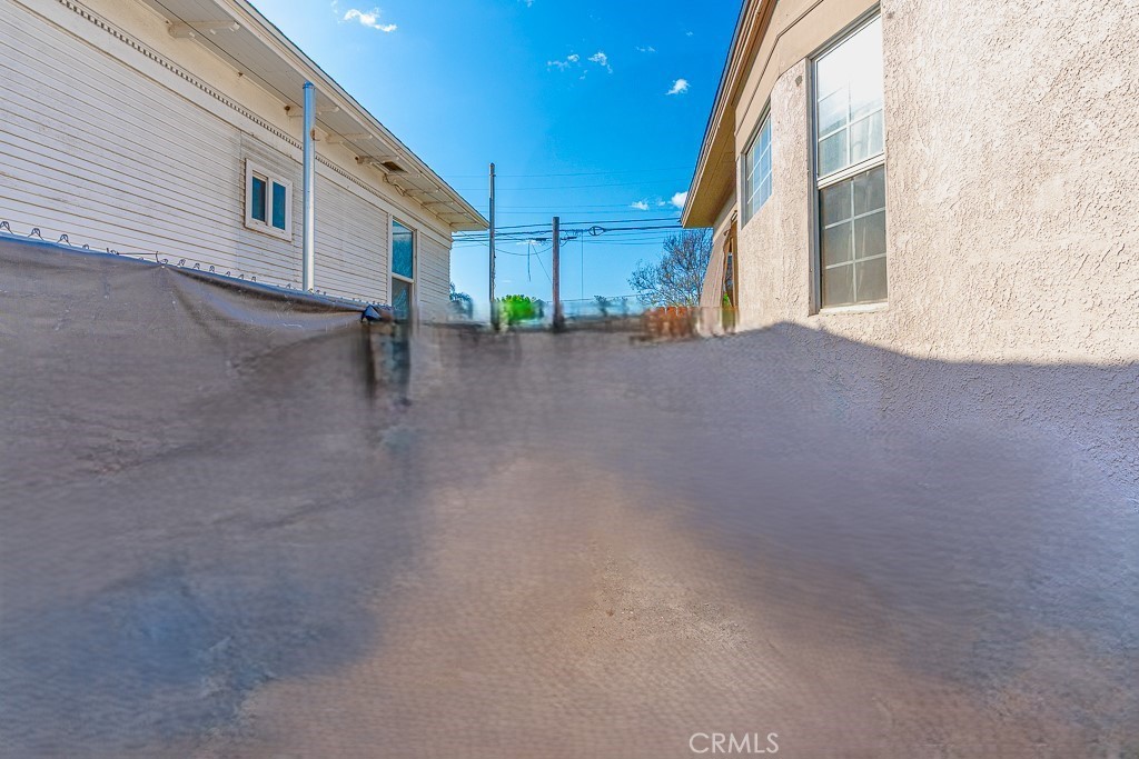 698 W 8th Street Property Photo 24
