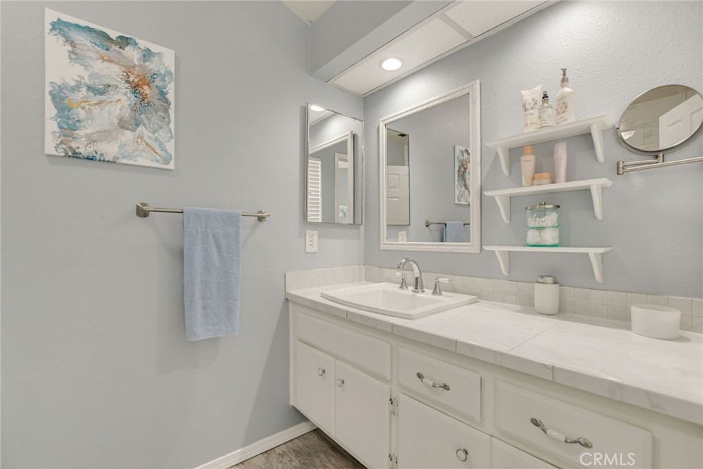 1014 W Pinedale Avenue Property Photo 26