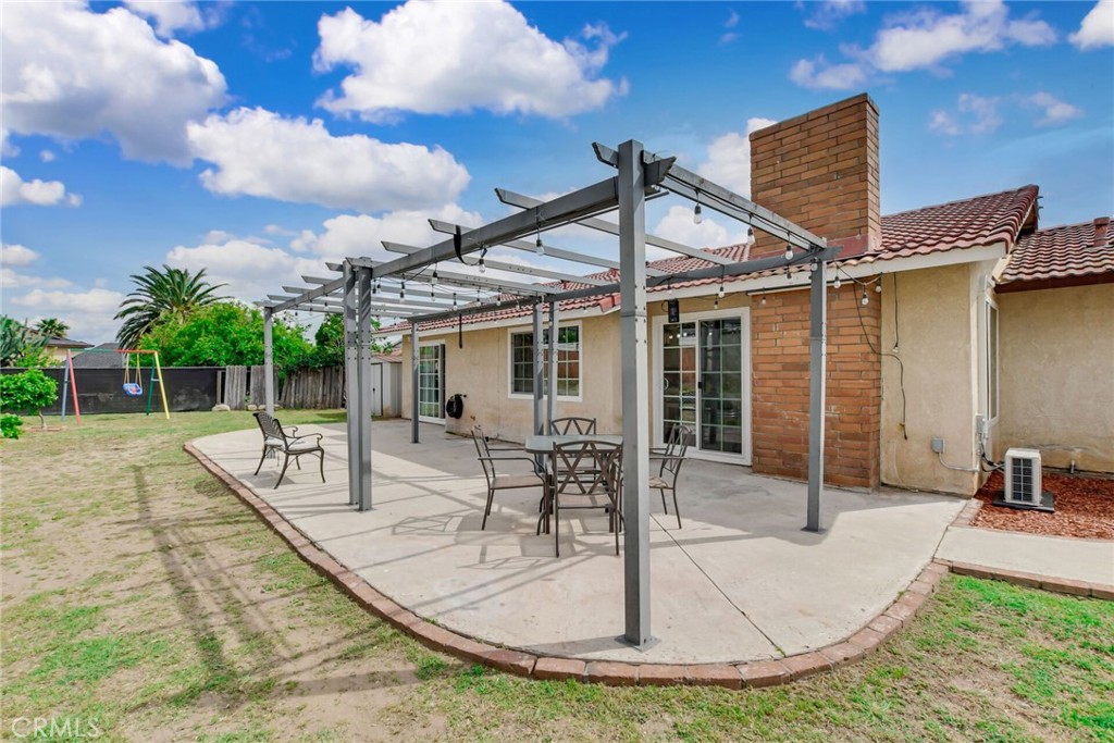 1014 W Pinedale Avenue Property Photo 31
