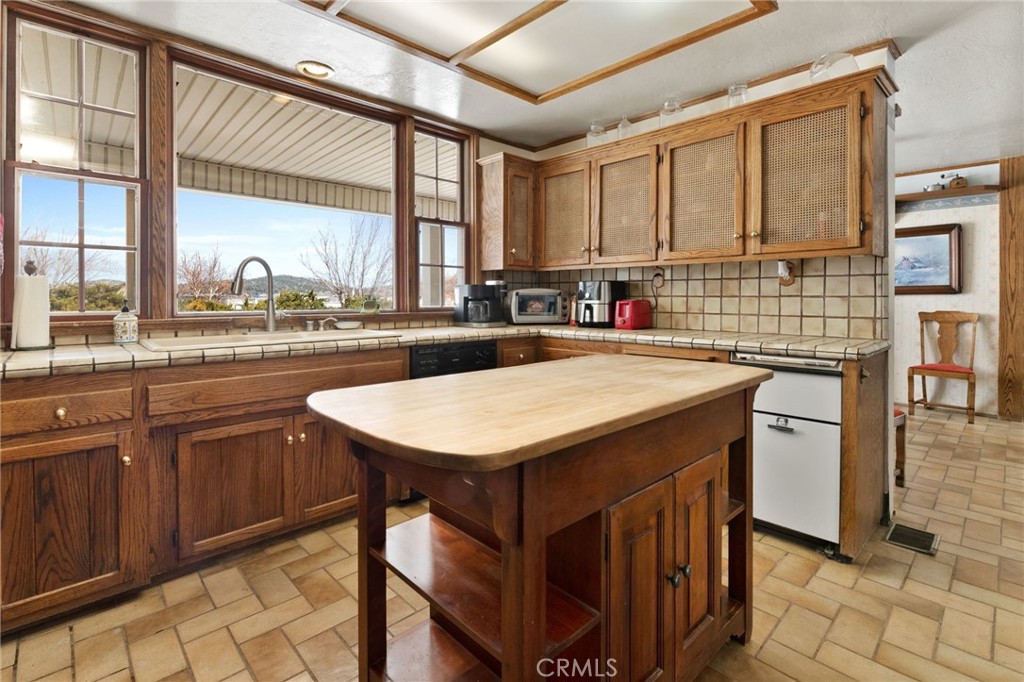 1635 Shay Road Property Photo 16