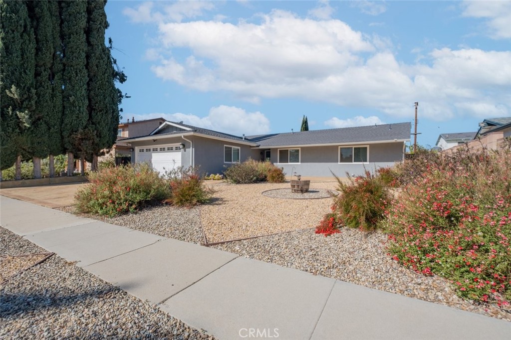 2287 Trinway Avenue Property Photo