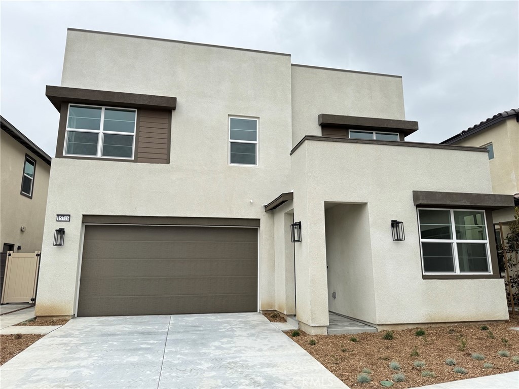 15746 Catrepillar Property Photo 1