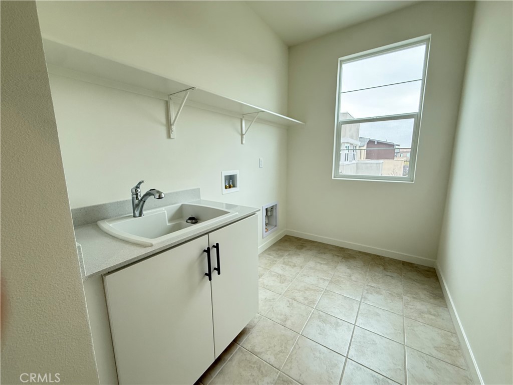 15746 Catrepillar Property Photo 9