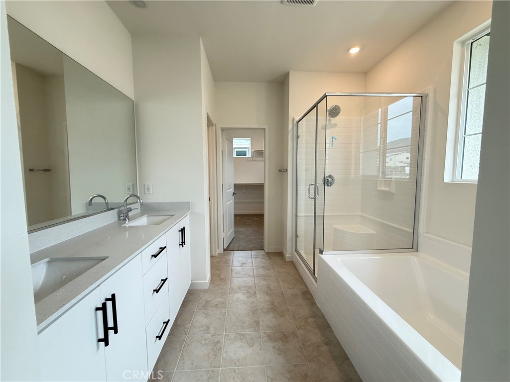15746 Catrepillar Property Photo 10