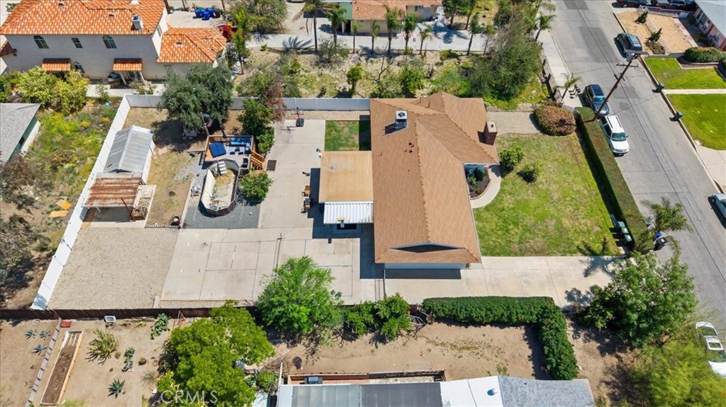 17756 Citron Avenue Property Photo 33