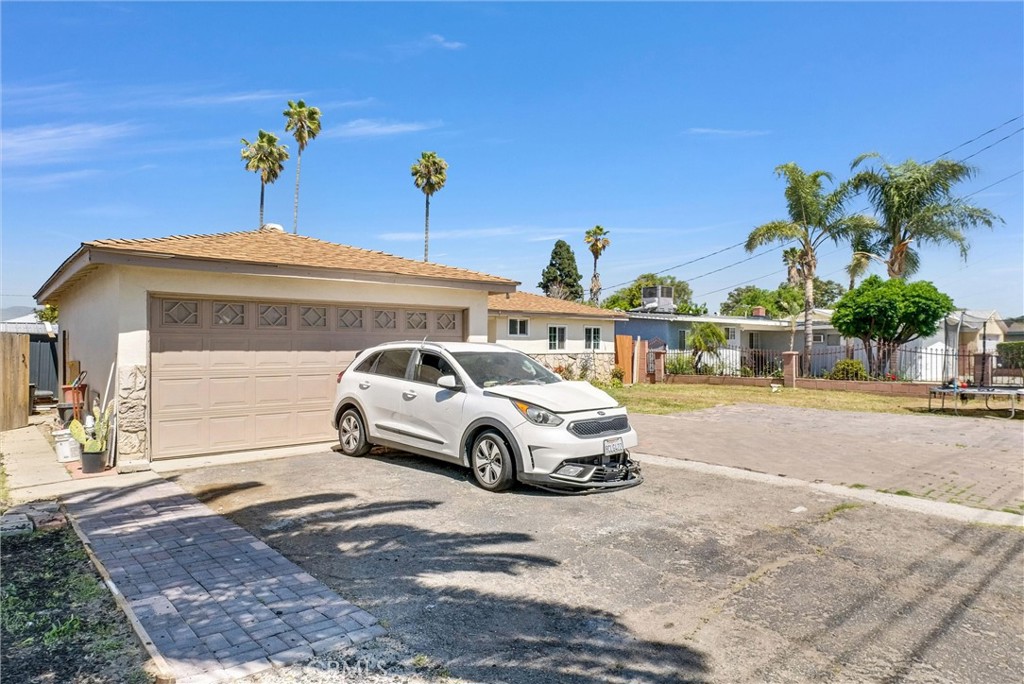 17754 Upland Avenue Property Photo 2