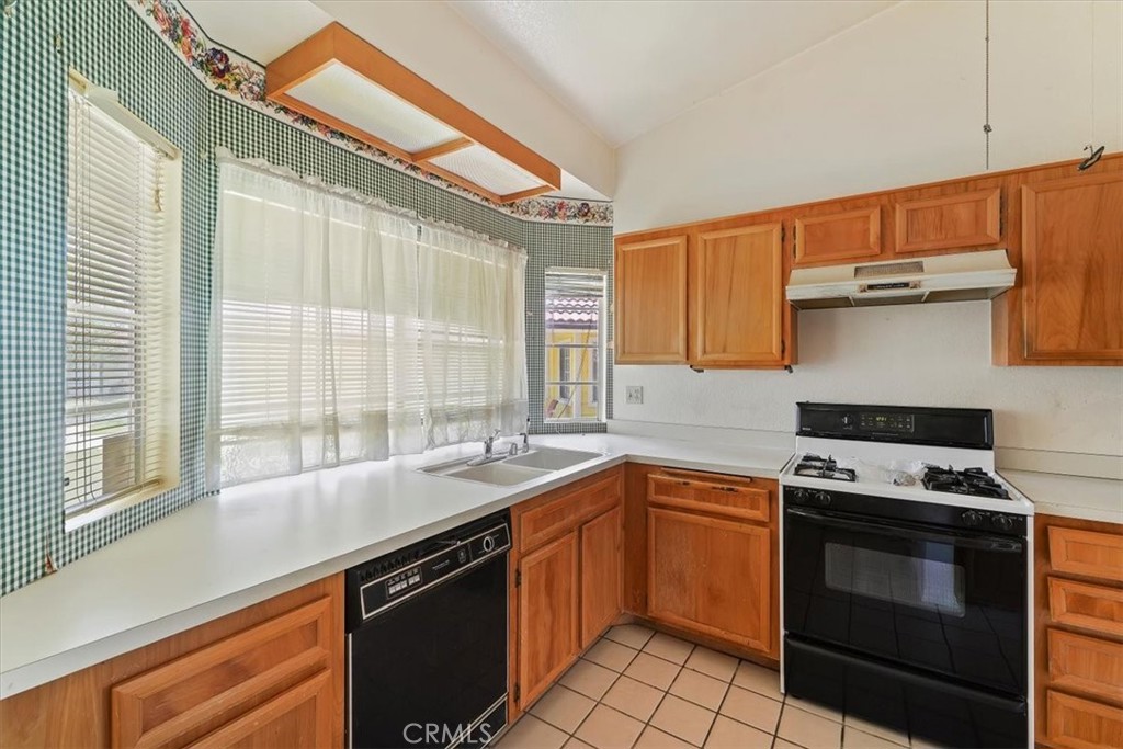 1774 Ash Court Property Photo 11