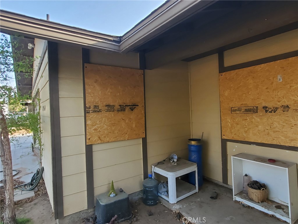 8964 Evergreen Avenue Property Photo 7