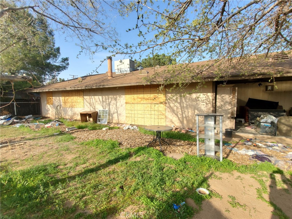 8964 Evergreen Avenue Property Photo 9