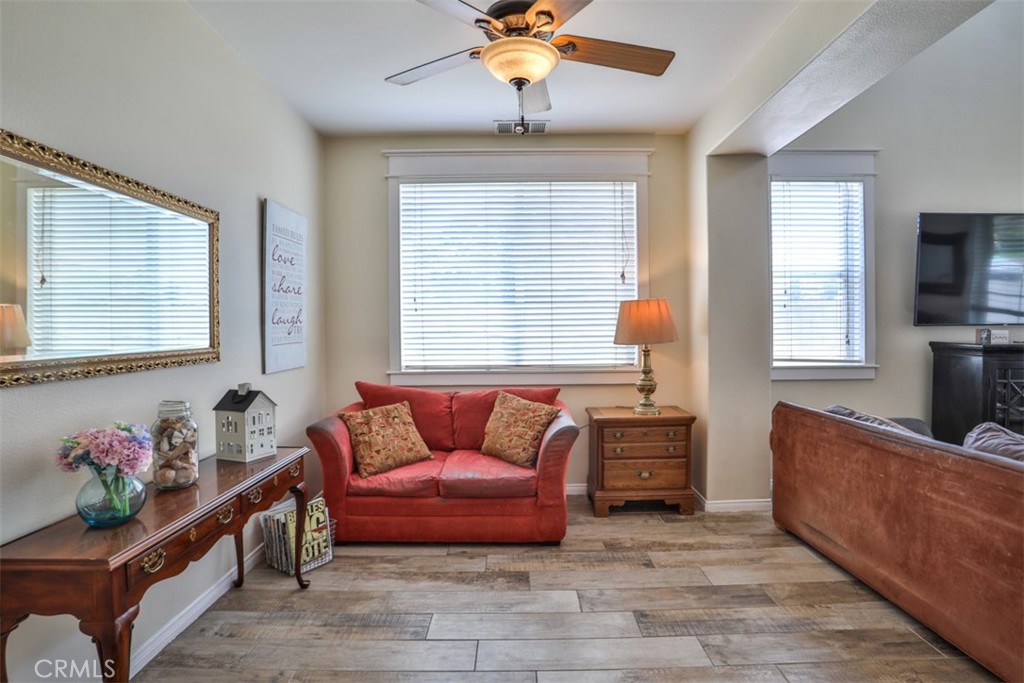 6807 N Huntington Drive Property Photo 10