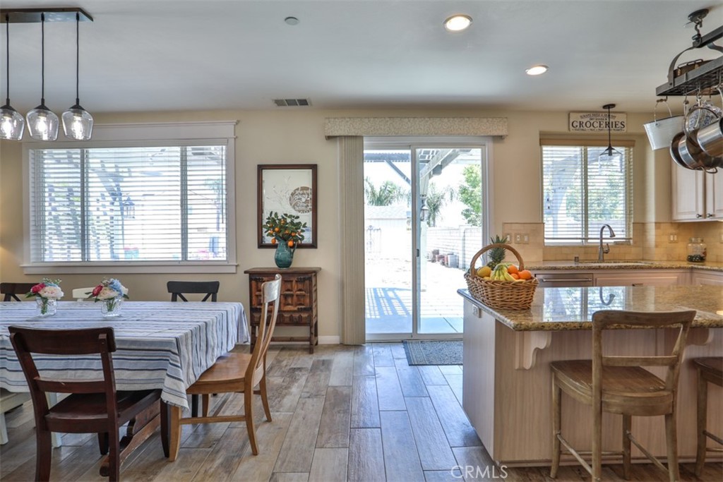 6807 N Huntington Drive Property Photo 17