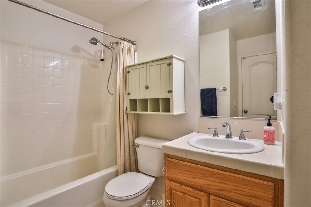 6807 N Huntington Drive Property Photo 26