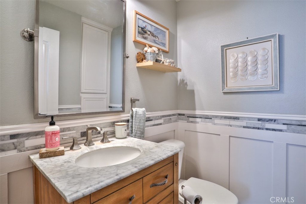 6807 N Huntington Drive Property Photo 27