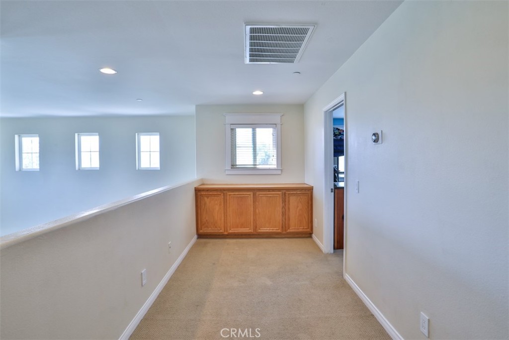 6807 N Huntington Drive Property Photo 34