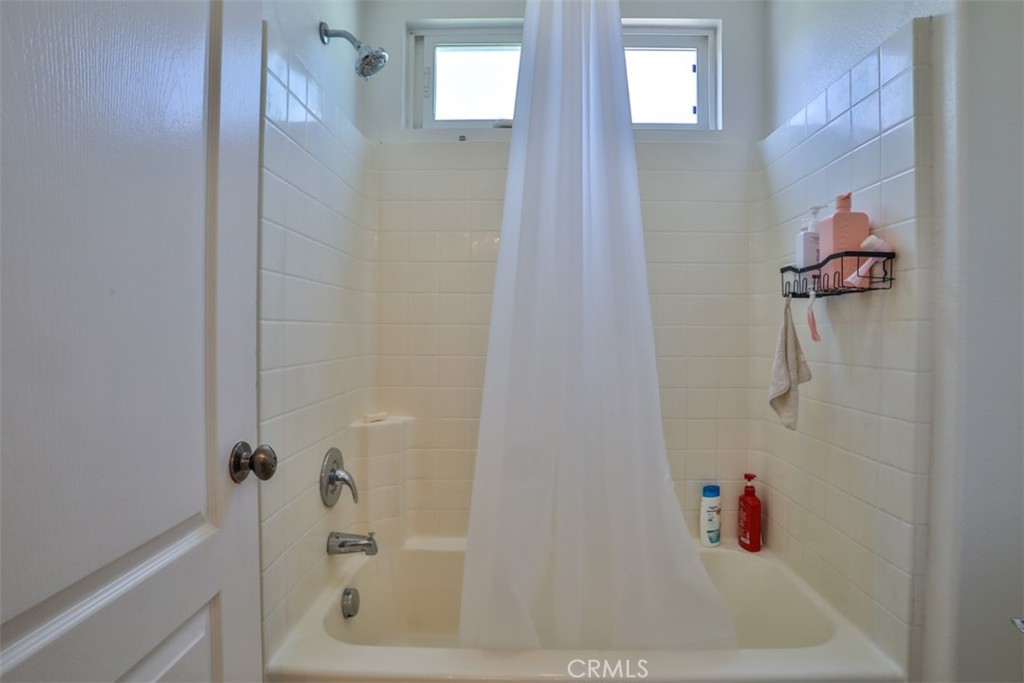 6807 N Huntington Drive Property Photo 50