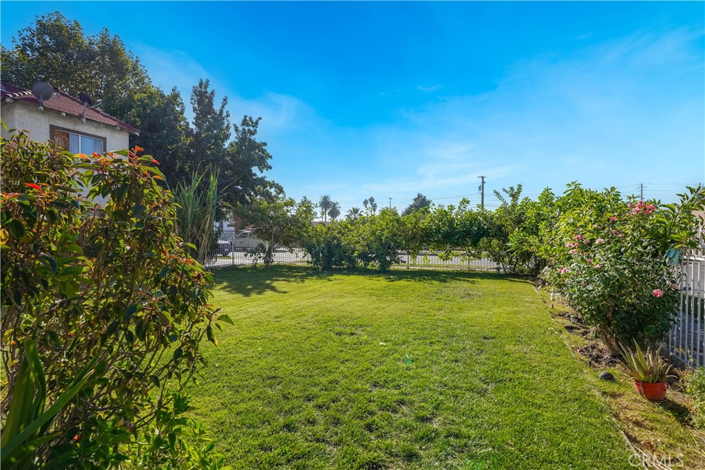 1365 N Crescent Avenue Property Photo 7
