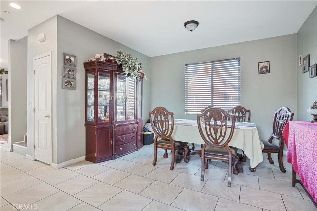 1365 N Crescent Avenue Property Photo 17