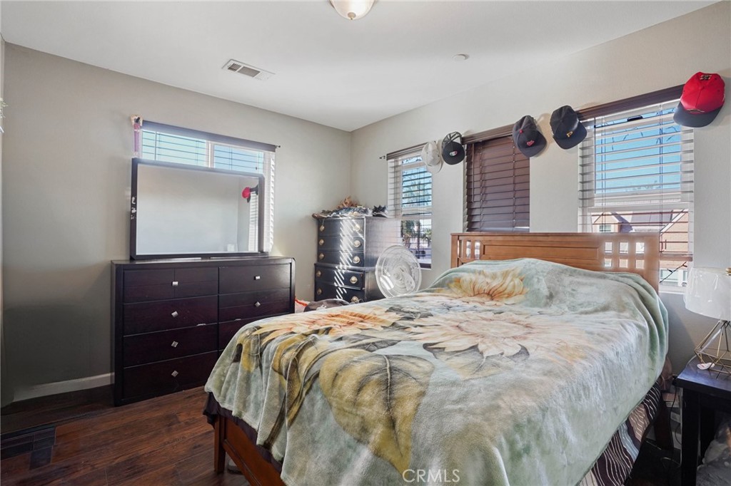 1365 N Crescent Avenue Property Photo 24