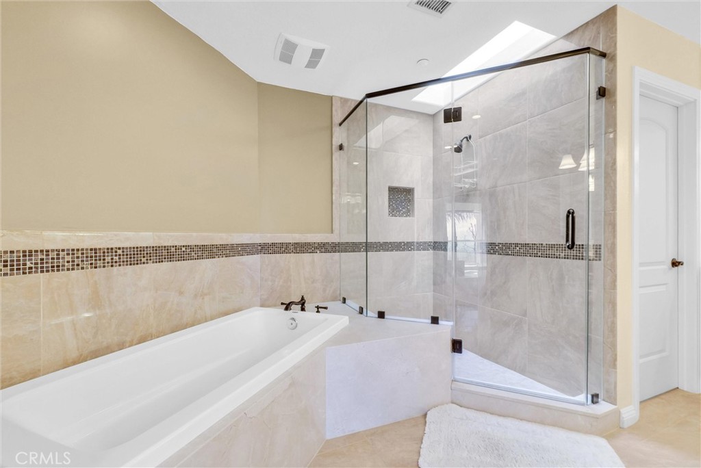 10817 Carriage Drive Property Photo 29