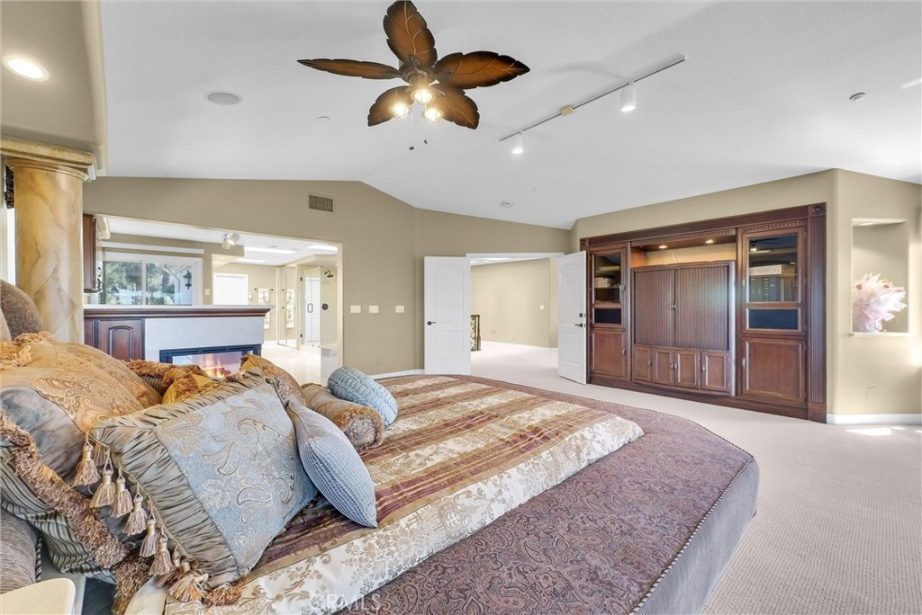 10817 Carriage Drive Property Photo 36
