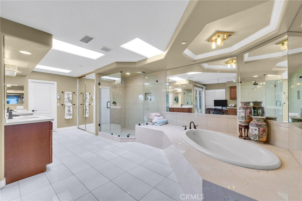 10817 Carriage Drive Property Photo 39